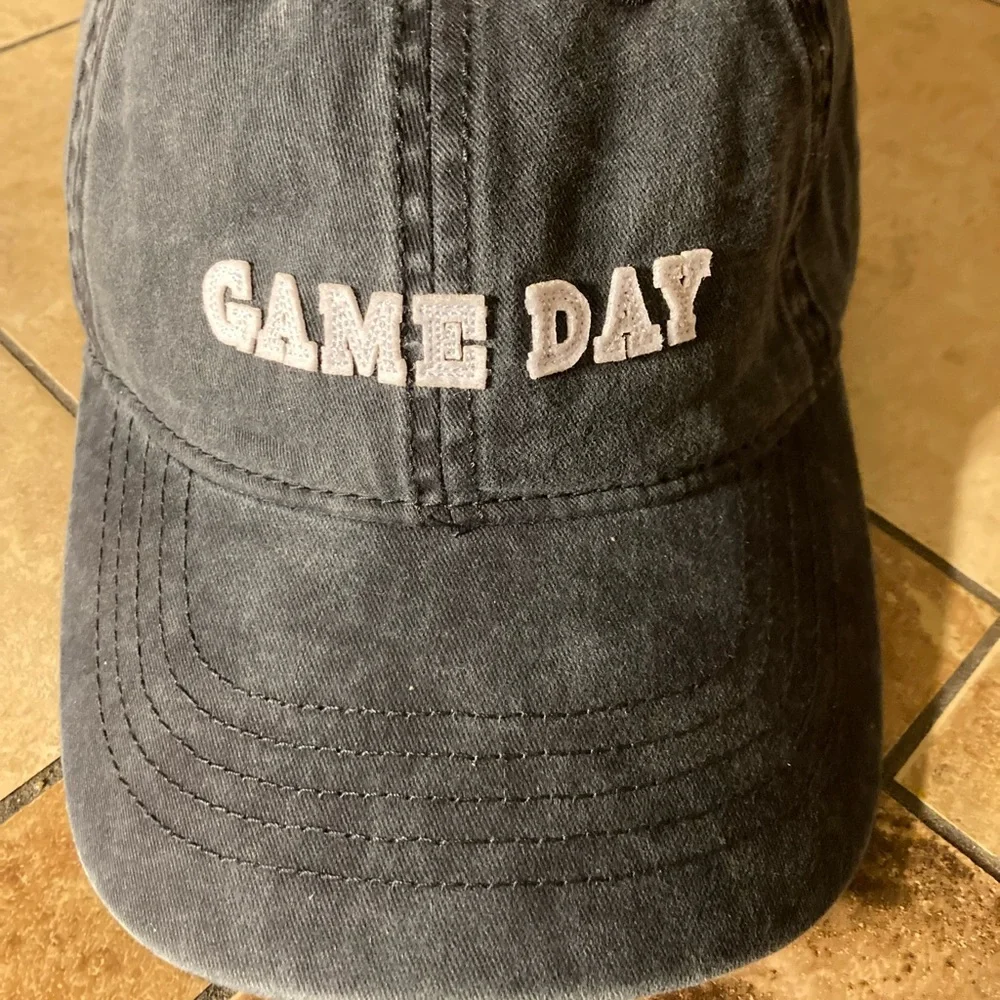 Game Day hat - Picture 6 of 7